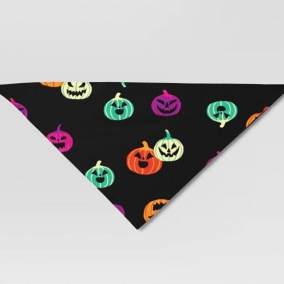 Hyde & EEK! Reversible Ghost & Pumpkin Glow-in-the-Dark Halloween Dog Bandana - Picture 4 of 4